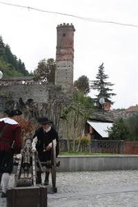 10122012258rievocazione storica piazzetta