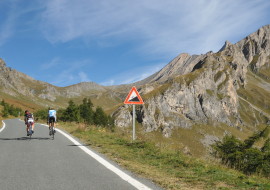 L’Agnel 2744 – climbing to the Agnello col from Italy and France