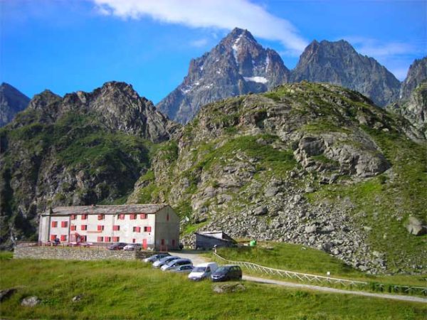 Pian del Re: servizio navette, parcheggio e nuove regole di accesso